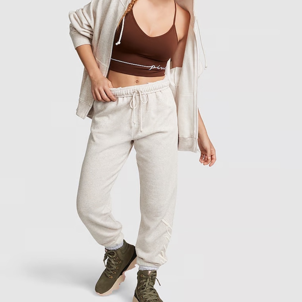 New - PINK
EVERYDAY FLEECE HIGH-WAIST GYM PANTS